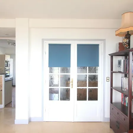 Superbe Sur Le Toit Penhouse Face à La Mer Et Aux Toits De Appartement *